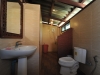 talaydao-beachfront-ac-bathroom-01